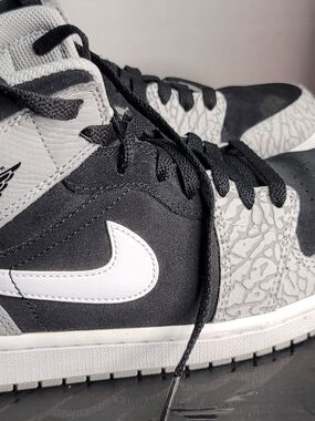 Nike AIR JORDAN 1 MID SE SIZE 9.5M